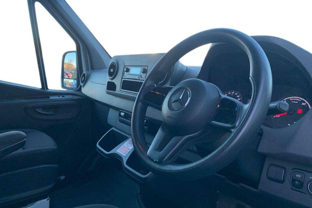 Mercedes-Benz eSprinter Esprinter Progressive White #8