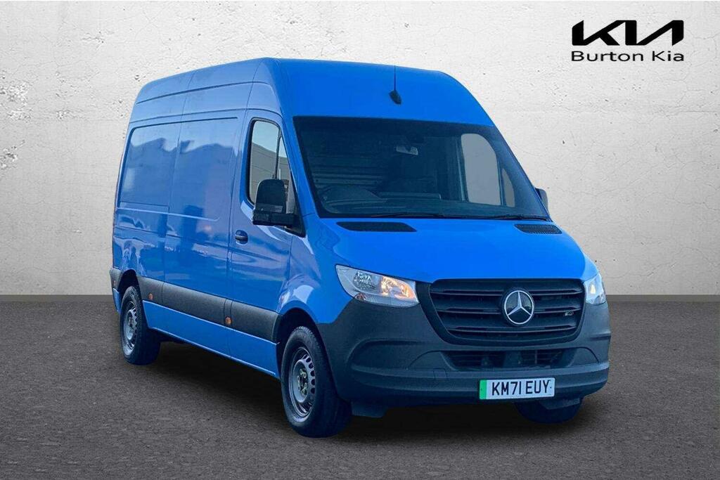 Mercedes-Benz eSprinter Esprinter Progressive White #1