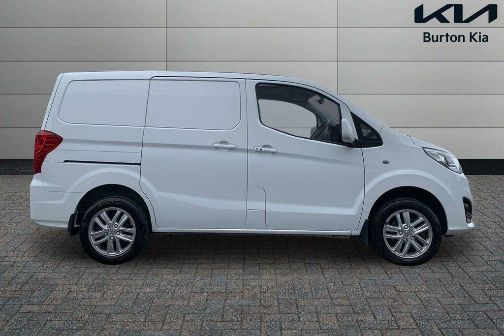 Byd 44.9Kwh Panel Van Mwb 136 Ps YP74OVS White #3