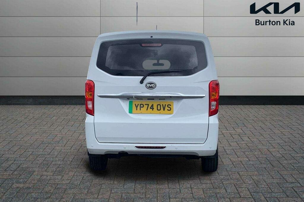 Byd 44.9Kwh Panel Van Mwb 136 Ps YP74OVS White #4