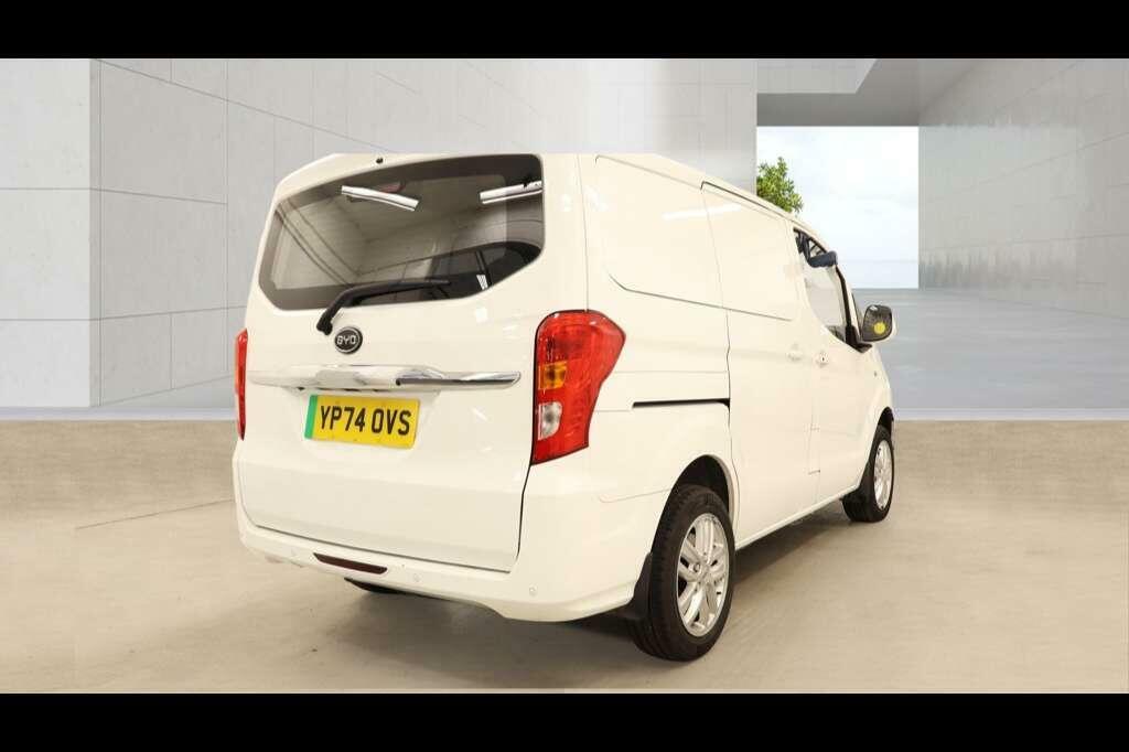 Byd  60.48Kwh Design Suv 204 Ps Hea Blue #4