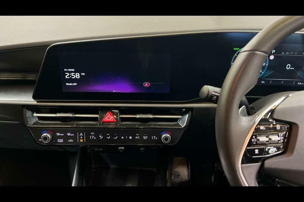 Kia e-Niro 64.8Kwh 2 Suv 201 Bhp Grey #4
