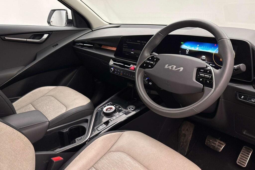 Kia e-Niro 64.8Kwh 4 Suv 201 Bhp White #6