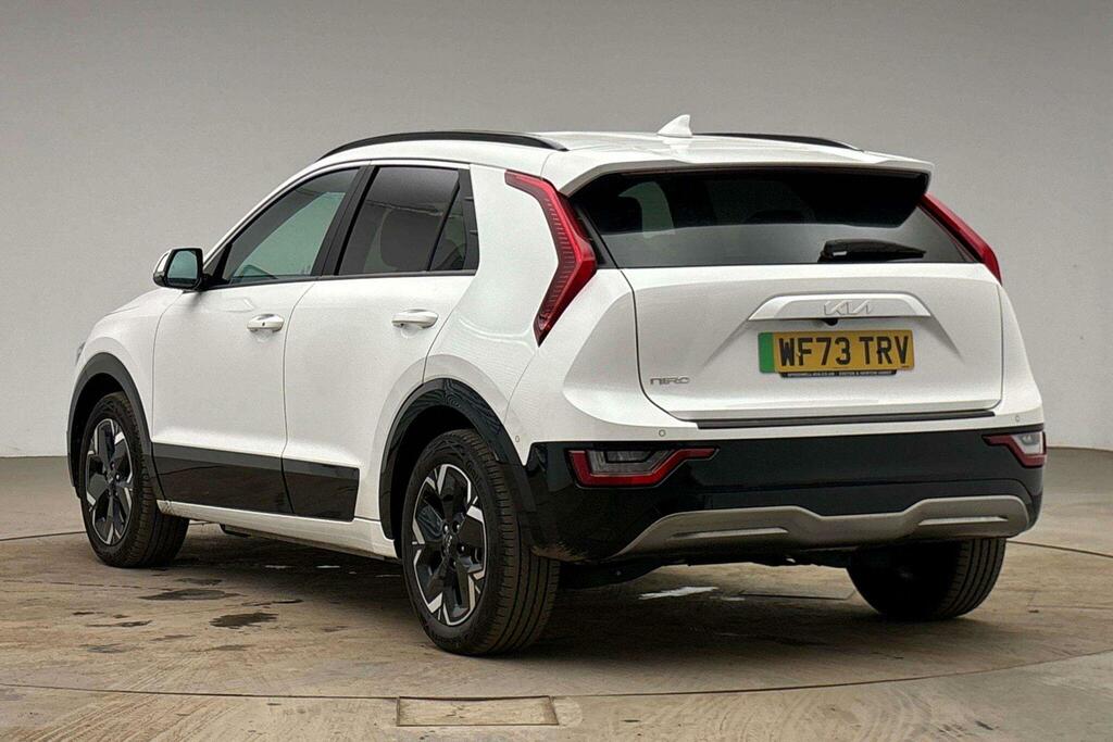 Kia e-Niro 64.8Kwh 4 Suv 201 Bhp White #2