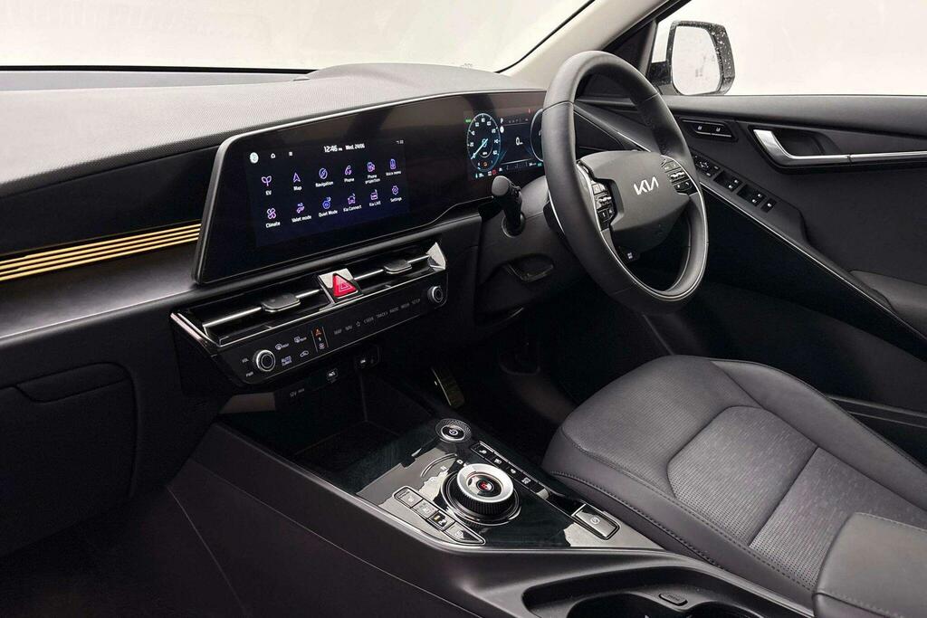 Kia e-Niro 64.8Kwh 4 Suv 201 Bhp White #4