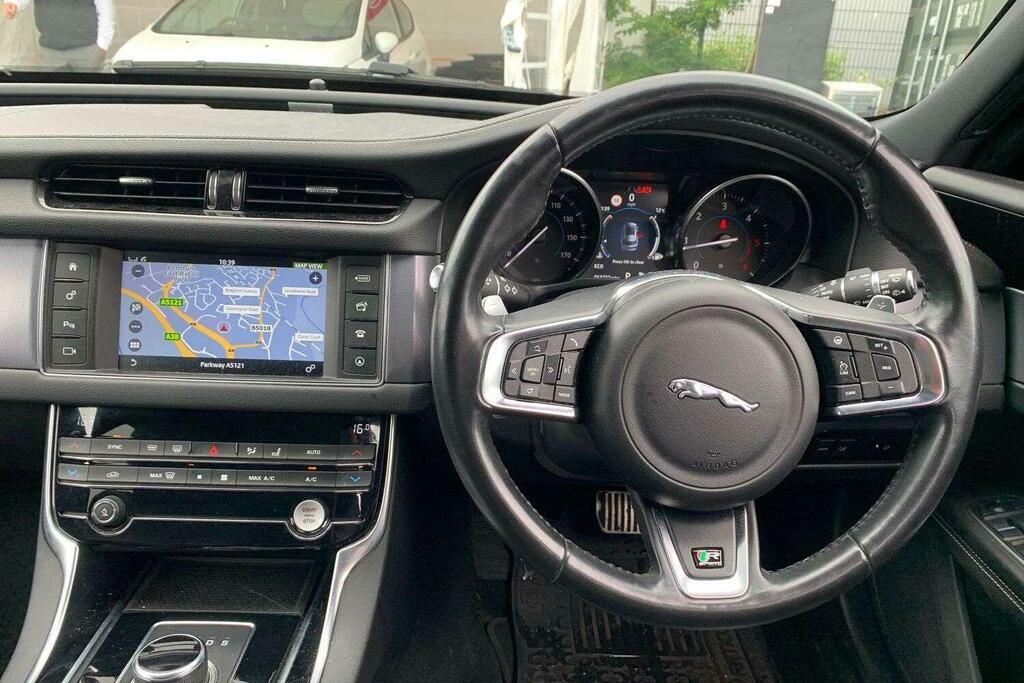 Jaguar XF D R-sport White #15