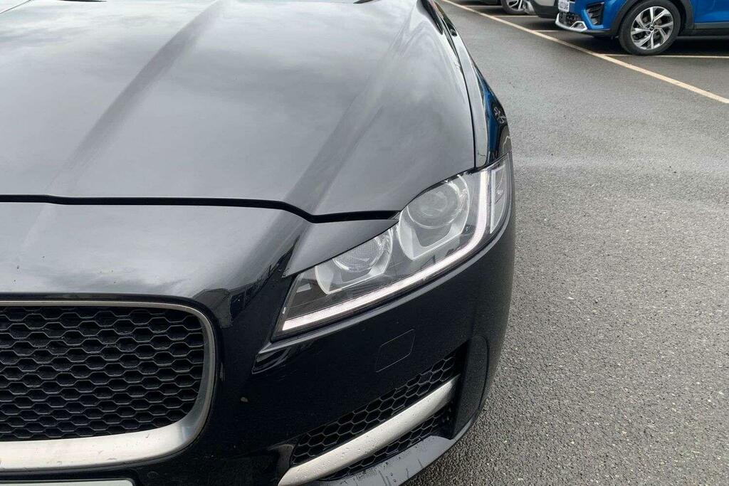 Jaguar XF D R-sport White #13