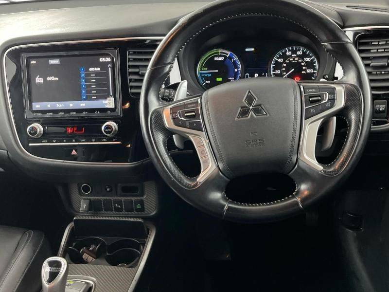 Mitsubishi Outlander 2.4 Phev Dynamic White #6