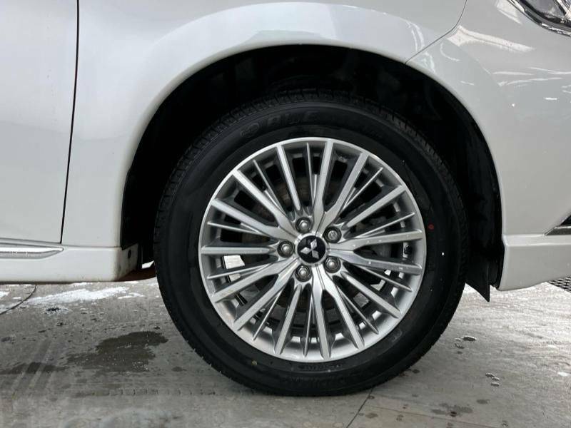 Mitsubishi Outlander 2.4 Phev Dynamic White #4