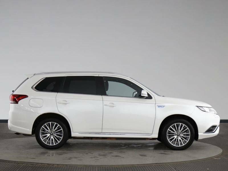 Mitsubishi Outlander 2.4 Phev Dynamic White #2