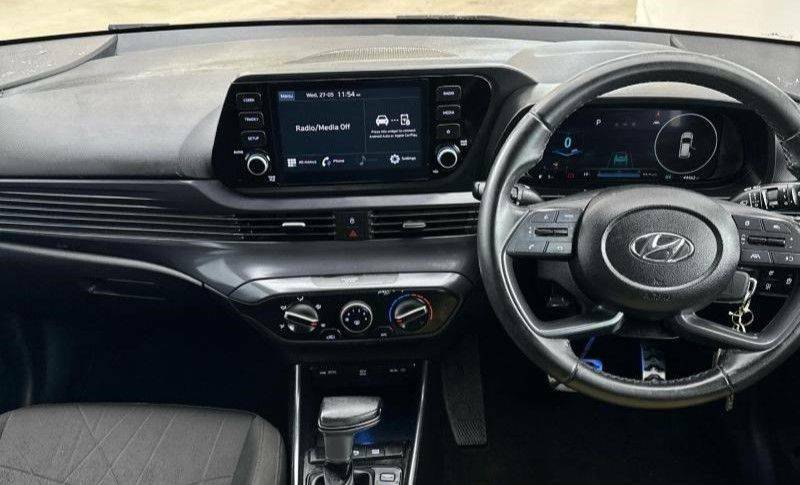 Hyundai Bayon 1.0 Tgdi 48V Mhev Se Connect Dct Grey #4