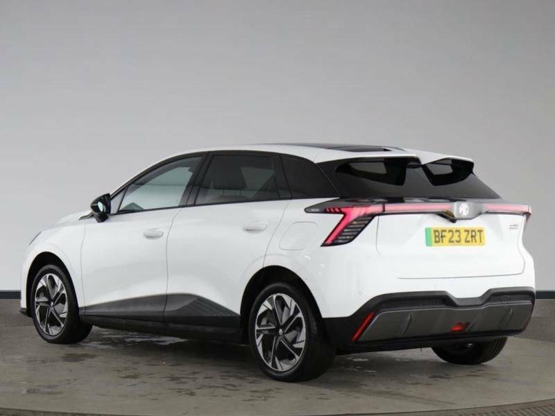 MG MG4 150Kw Trophy Ev Long Range 64Kwh White #4