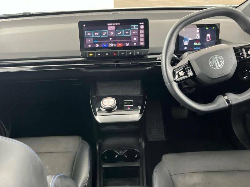MG MG4 150Kw Trophy Ev Long Range 64Kwh White #5