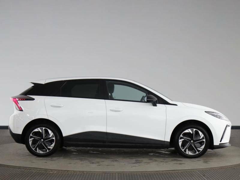 MG MG4 150Kw Trophy Ev Long Range 64Kwh White #3