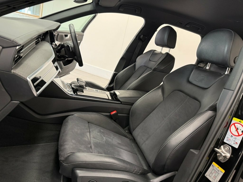 Audi A6 Avant 2L Black Edition DF22GBX Black #2