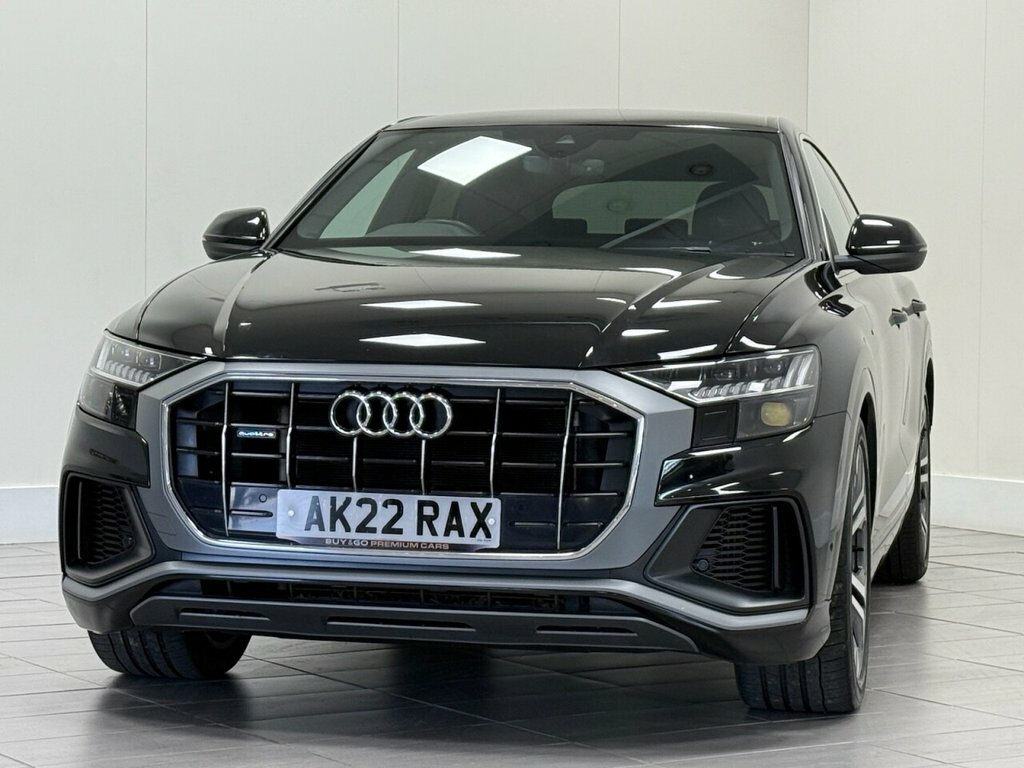Audi Q8 3L S Line Black #6