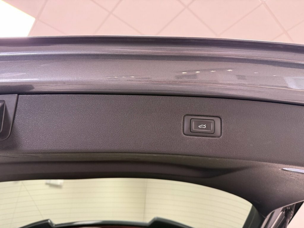 Audi Q7 2018 67 Black #38