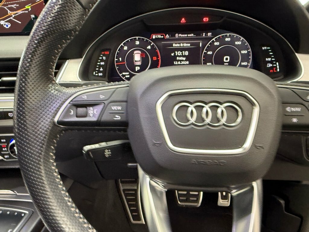 Audi Q7 2018 67 Black #22