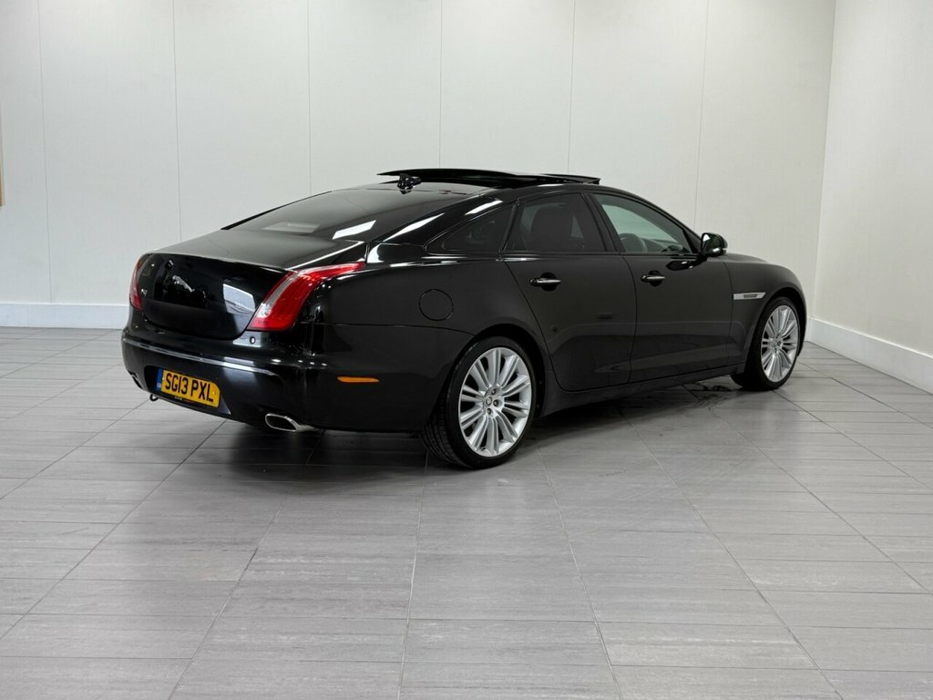 Jaguar XJ D V6 Portfolio Silver #10