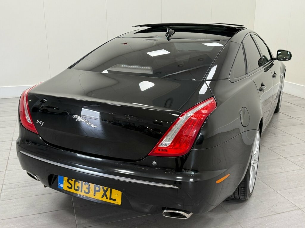 Jaguar XJ D V6 Portfolio Silver #40