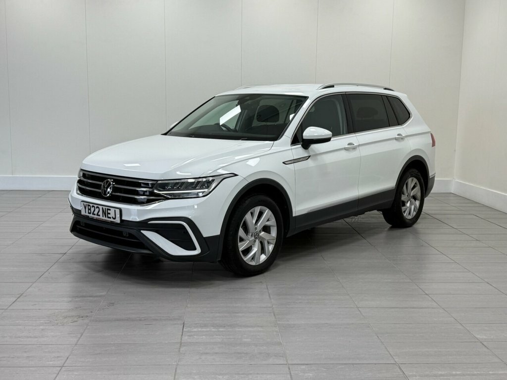 Volkswagen Tiguan Allspace 2L Life White