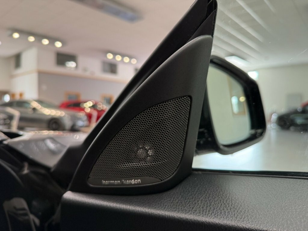 BMW 1 Series 3L Shadow Edition Black #3