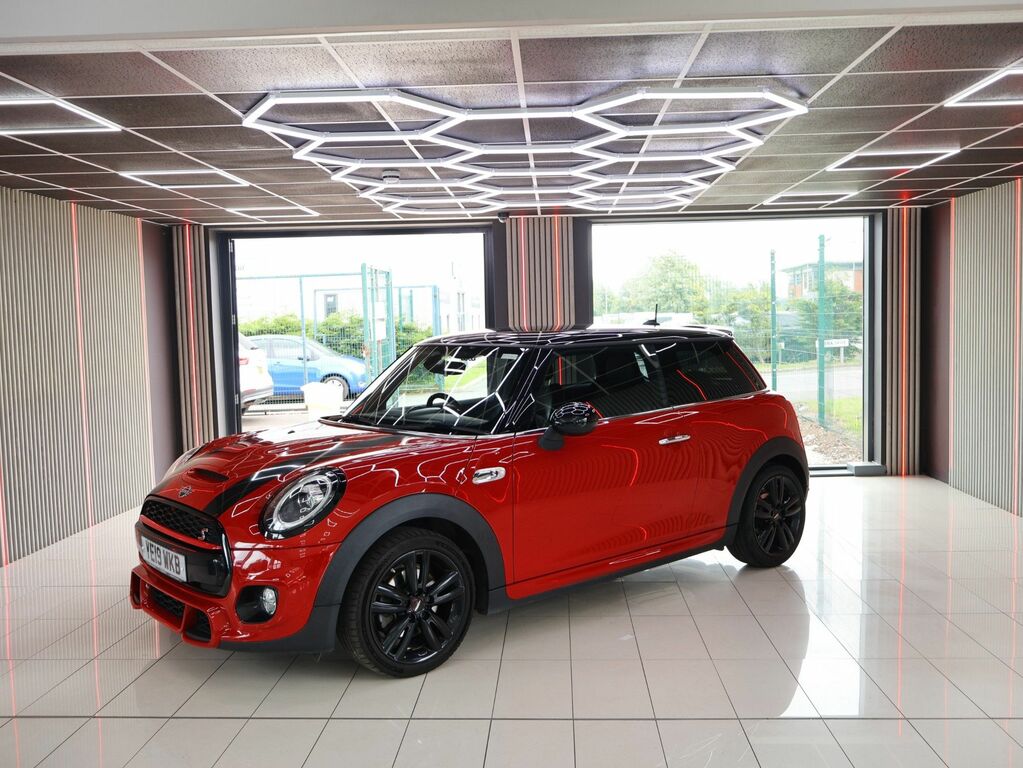 Mini Hatch 2019 2.0 Cooper S Sport Hatchback Manua YE19WKB Red #2