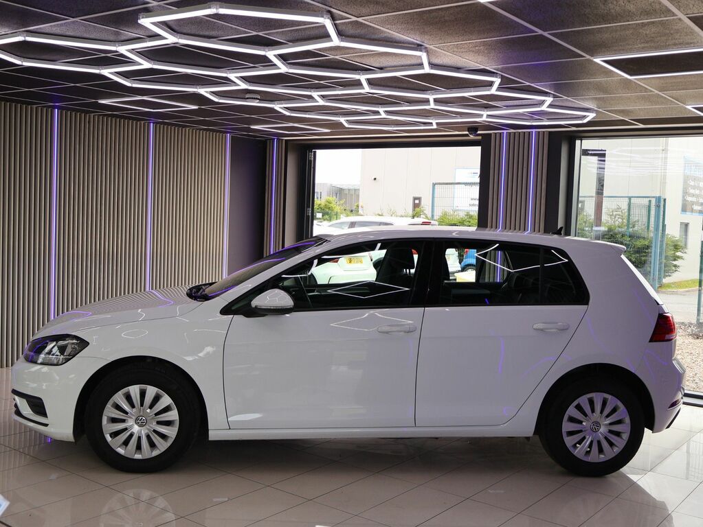 Volkswagen Golf 2018 1.6 Tdi S Hatchback Euro 6 White #3