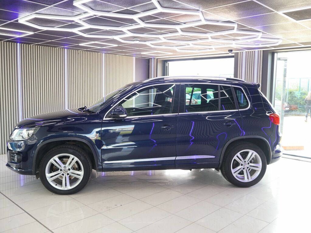 Volkswagen Tiguan 2015 2.0 Tdi Bluemotion Tech R-line Suv Blue #3