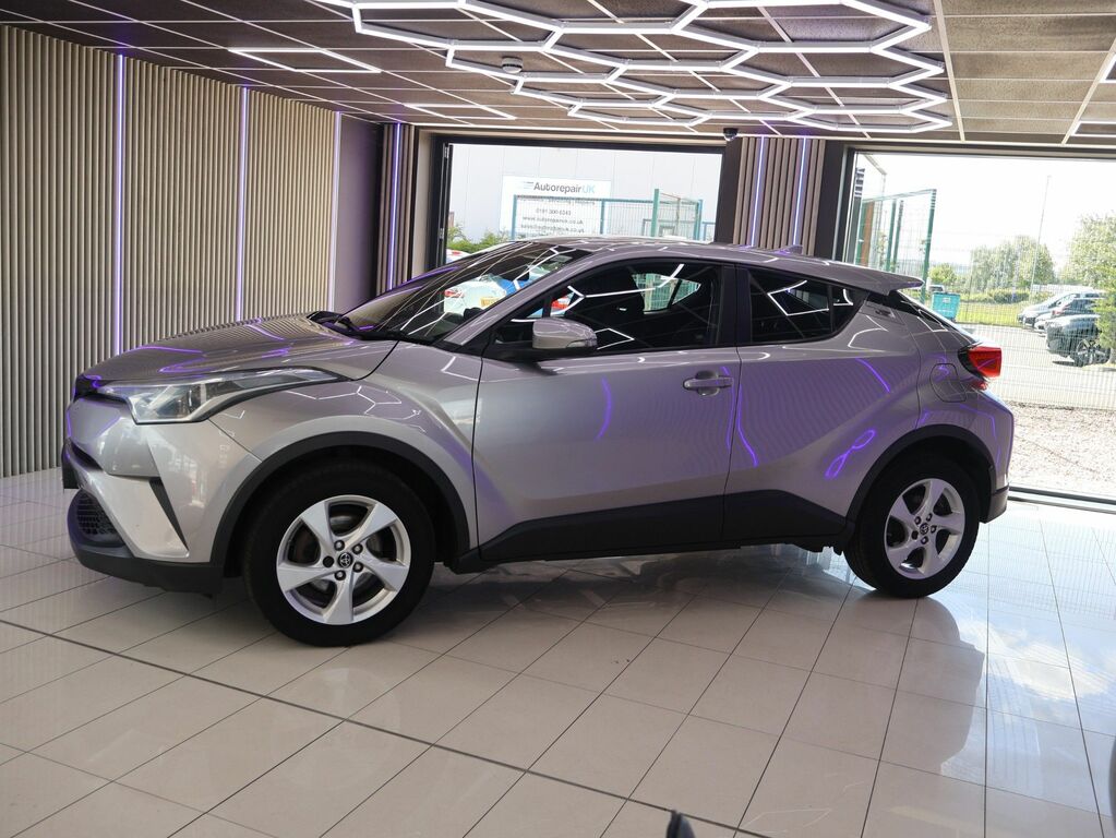 Toyota C-Hr 2017 1.2 Vvt-i Icon Suv Euro 6 BW66NFZ Silver #4