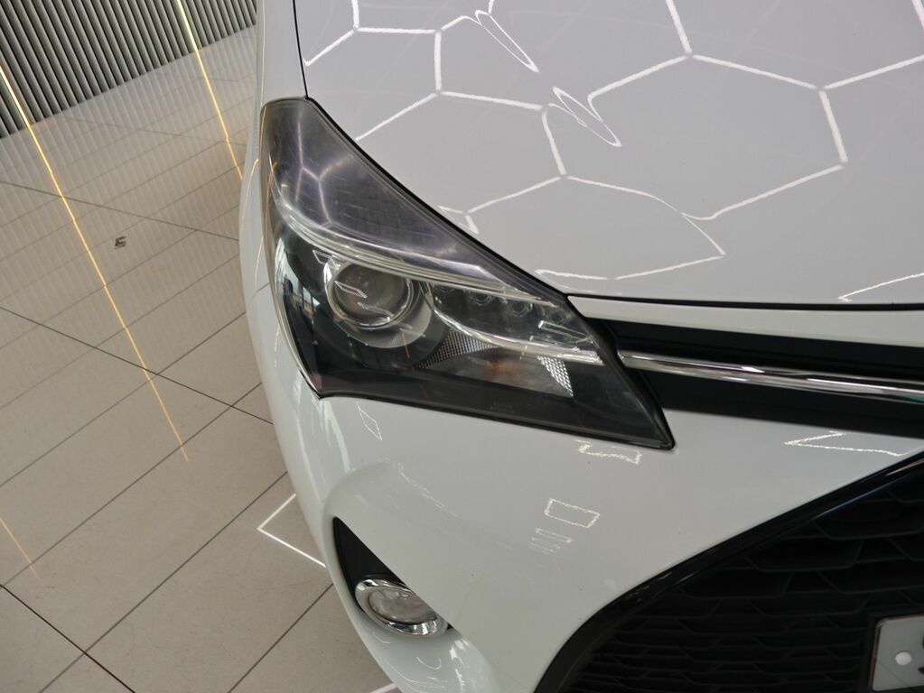 Toyota Yaris 2015 1.33 Dual Vvt-i Sport Hatchback Ma White #5