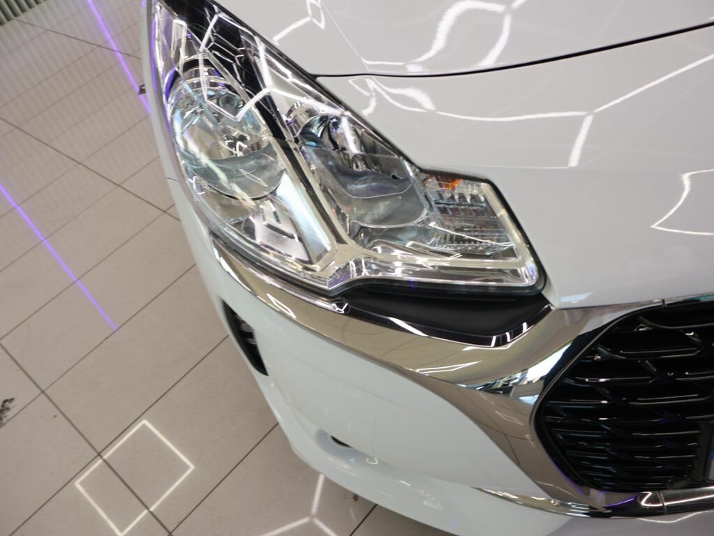 DS DS 3 2016 1.2 Puretech Elegance Hatchback Ma White #6