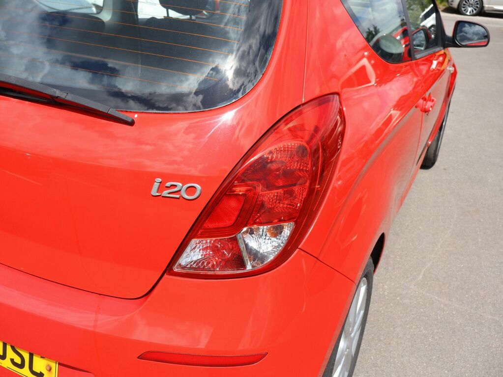 Hyundai I20 Active White #7