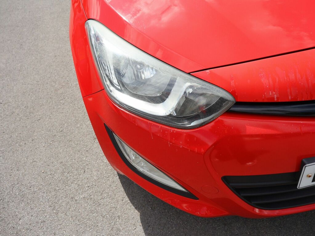 Hyundai I20 Active White #20