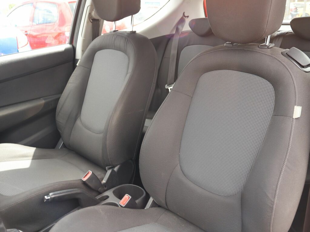 Hyundai I20 Active White #15