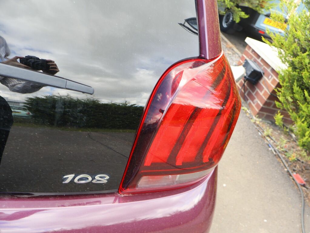 Peugeot 108 Active Red #7