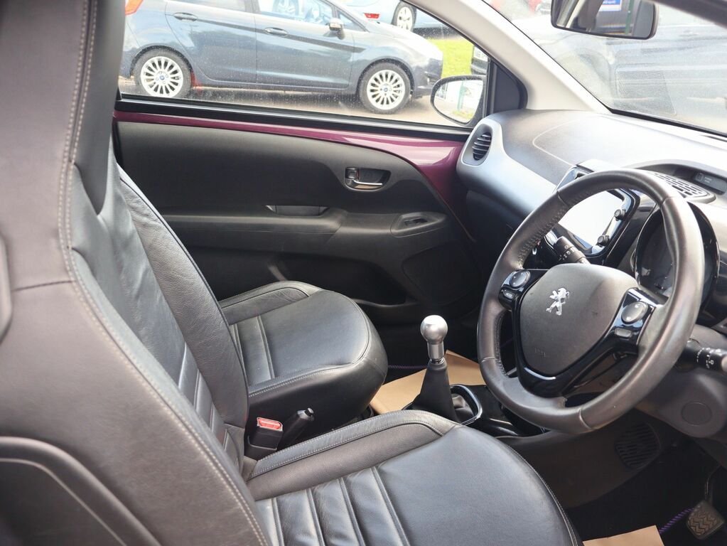 Peugeot 108 Active Red #10