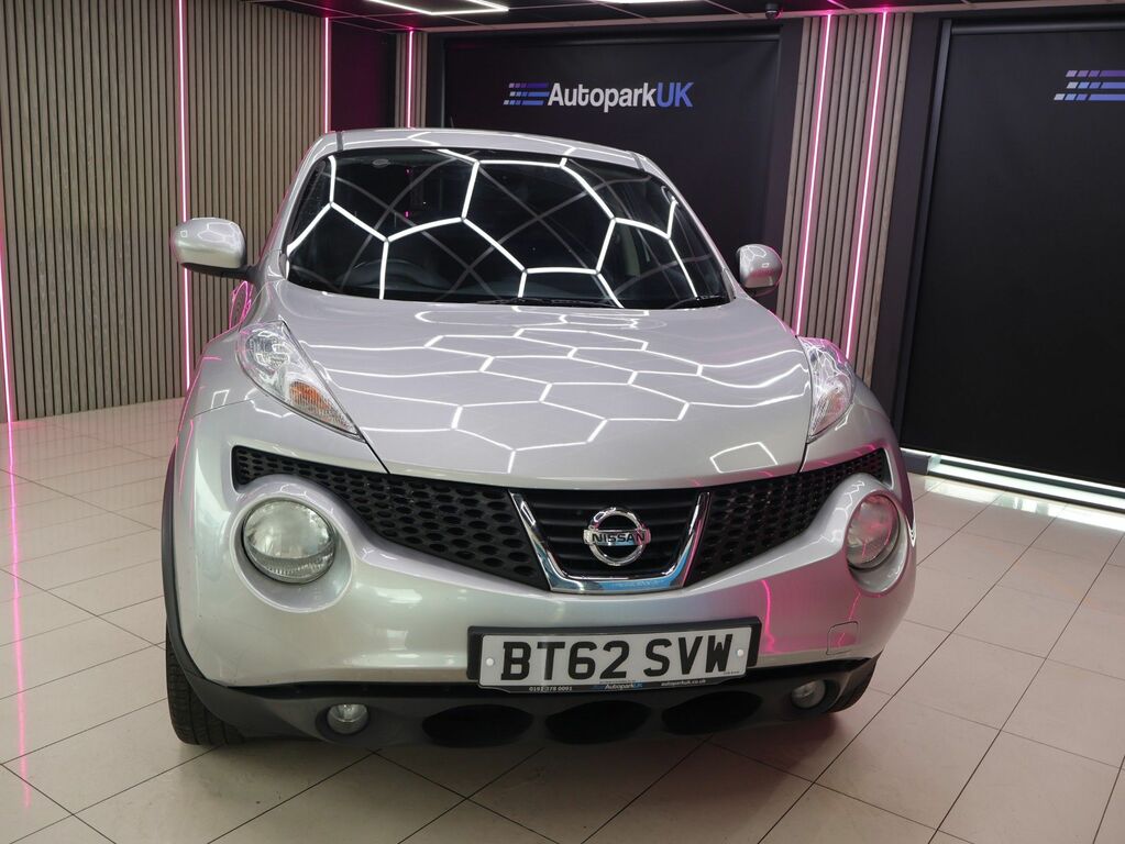Nissan Juke 2013 1.6 Tekna Suv Euro 5 Ss Silver #2