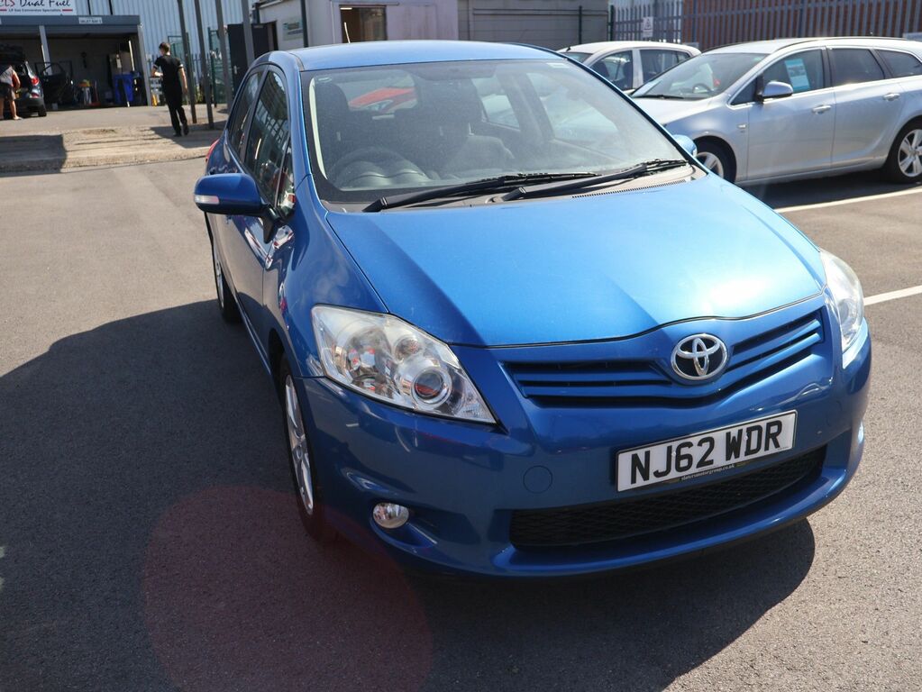 Toyota Auris 2012 1.6 V-matic Colour Collection Hatchback P Blue