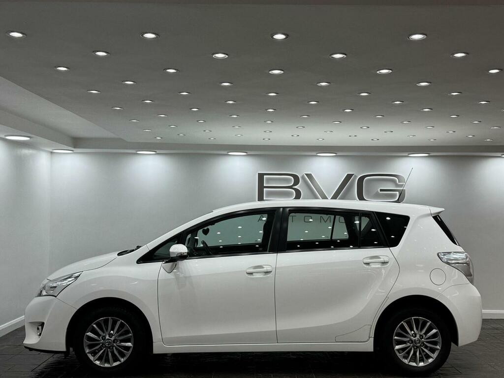 Toyota Verso Mpv 1.8 V-matic Icon Multidrive S Euro 6 7 Se White #4