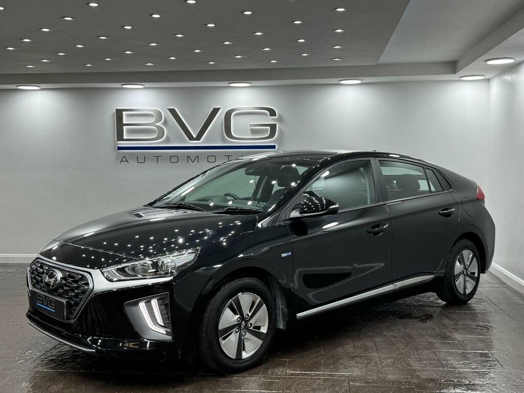 Hyundai Ioniq Hatchback 1.6 H-gdi Se Connect Dct Euro 6 Ss EX70TFU Black #3