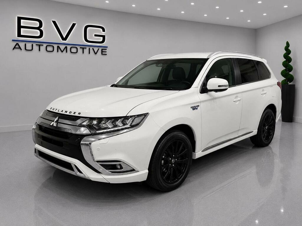 Mitsubishi Outlander 2.4H Twinmotor 13.8Kwh 4H Cvt 4Wd Euro 6 Ss White