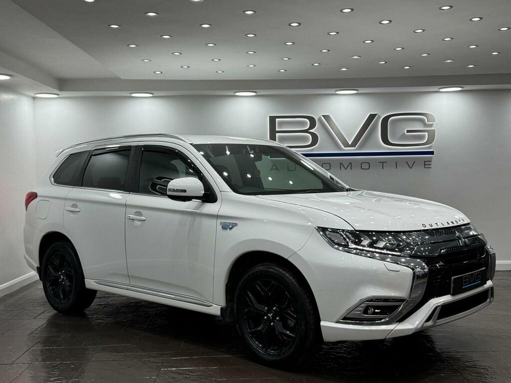 Mitsubishi Outlander Suv 2.4H Twinmotor 13.8Kwh 4H Cvt 4Wd Euro 6 Ss White