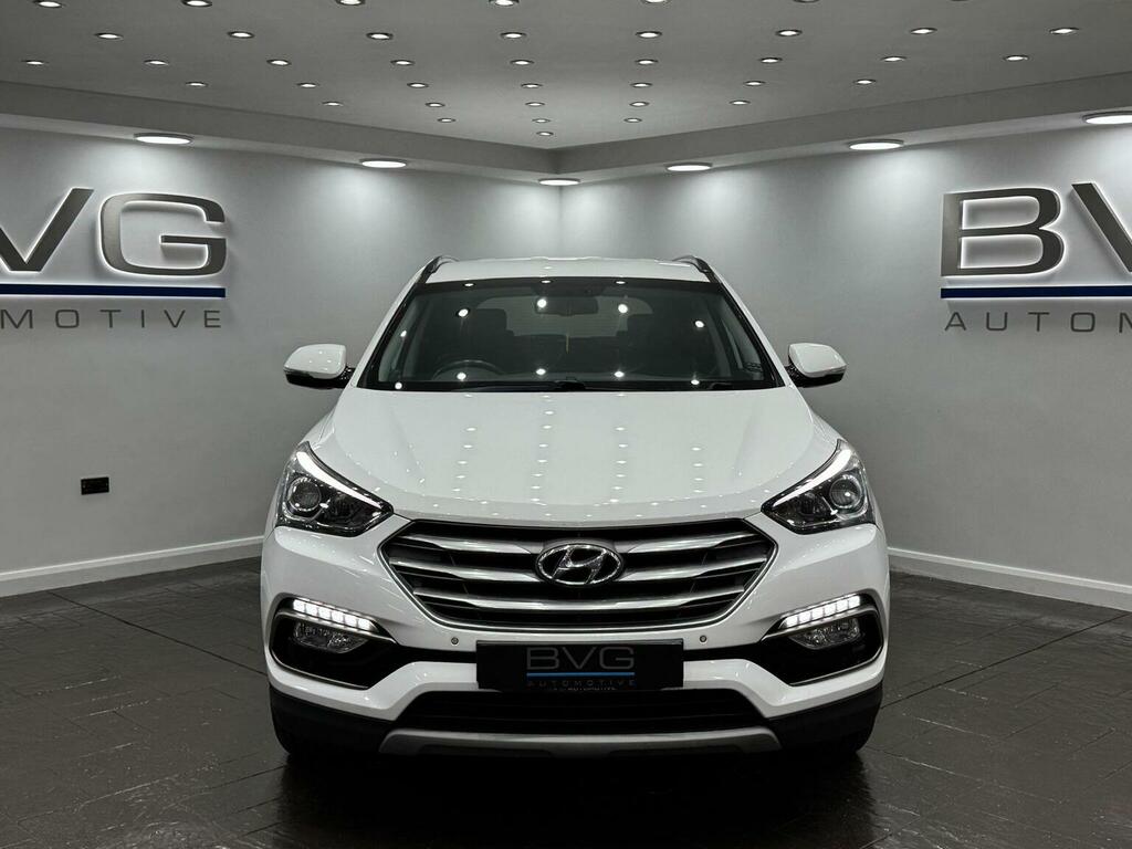 Hyundai Santa Fe 2.2 Crdi Blue Drive Premium 4Wd Euro 6 Ss White #2