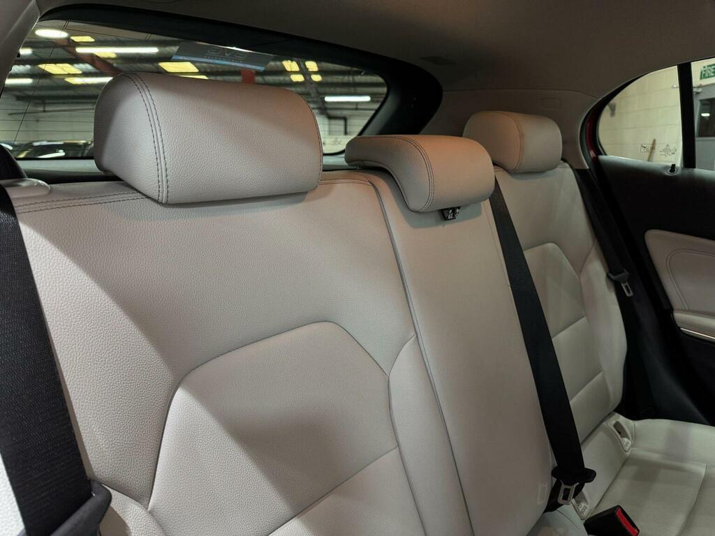 Mercedes-Benz GLA Class Gla200d Se Suv Black #47
