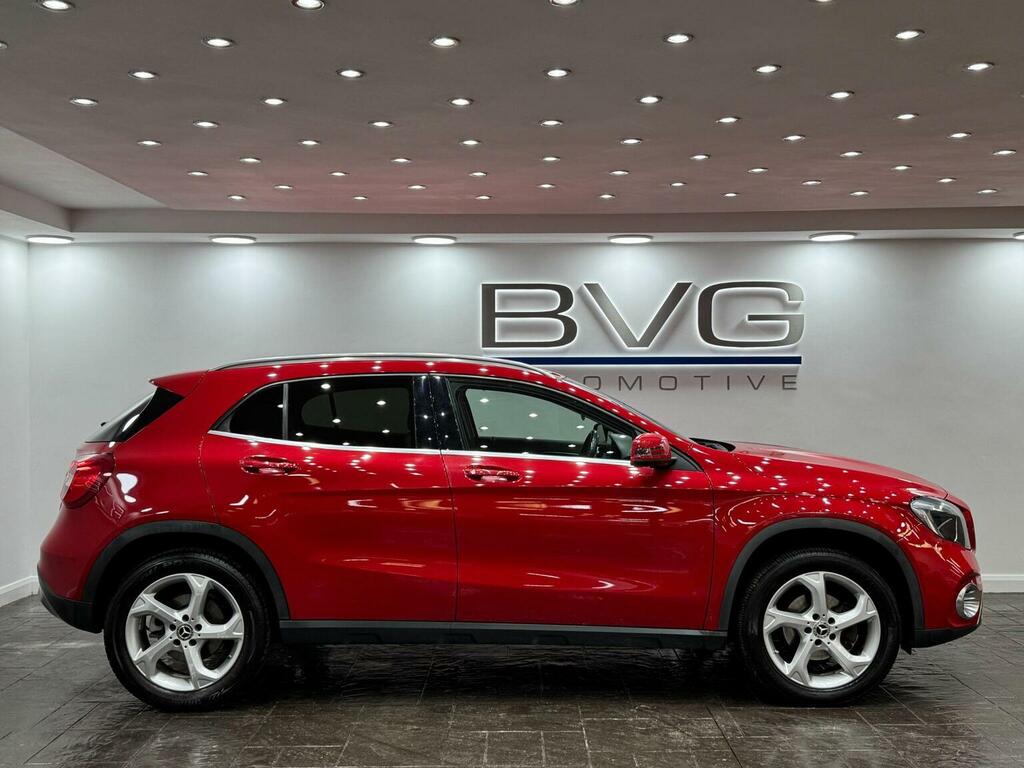 Mercedes-Benz GLA Class Gla200d Se Suv Black #52