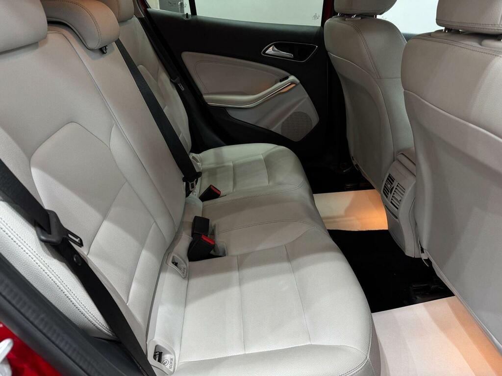 Mercedes-Benz GLA Class Gla200d Se Suv Black #46