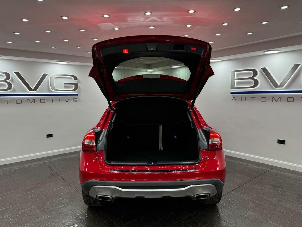 Mercedes-Benz GLA Class Gla200d Se Suv Black #48