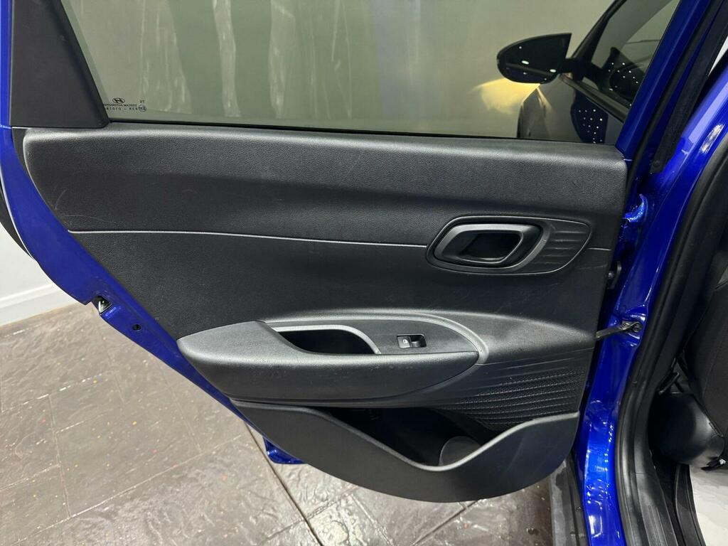 Hyundai Bayon Hatchback Red #39