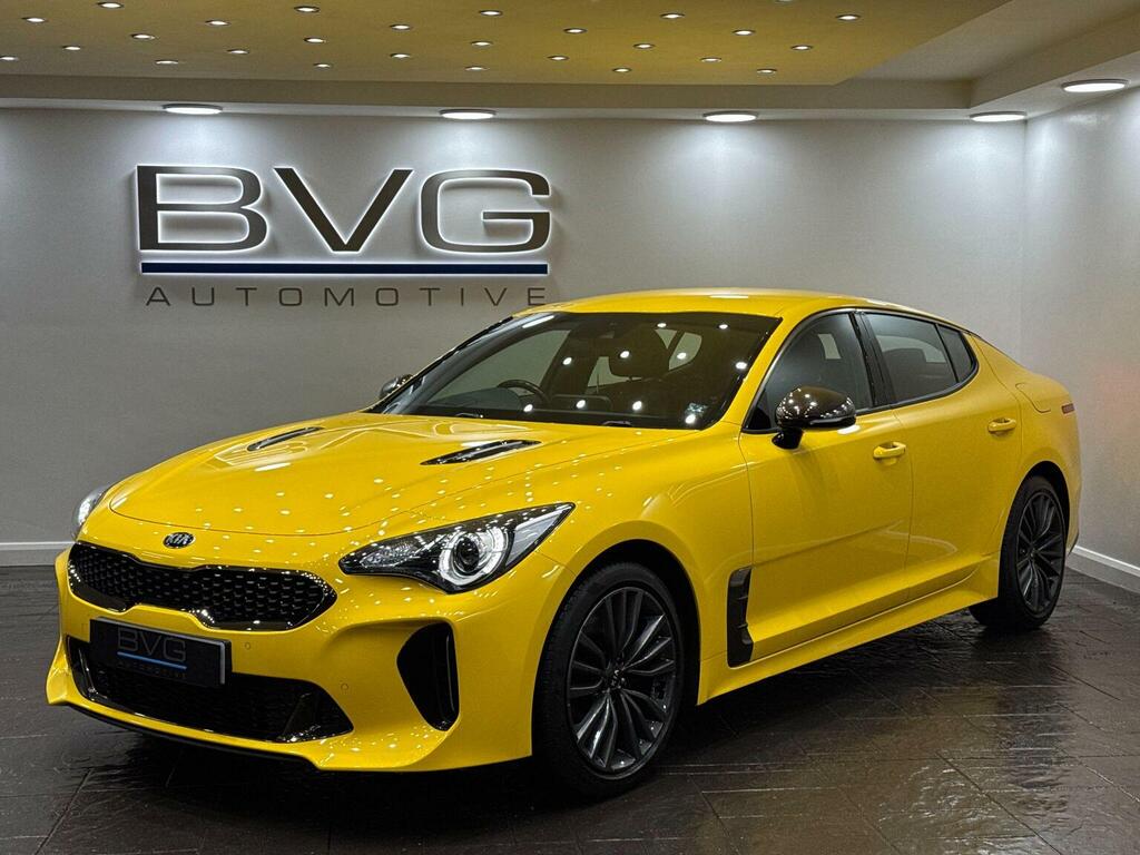 Kia Stinger Gt S White #44